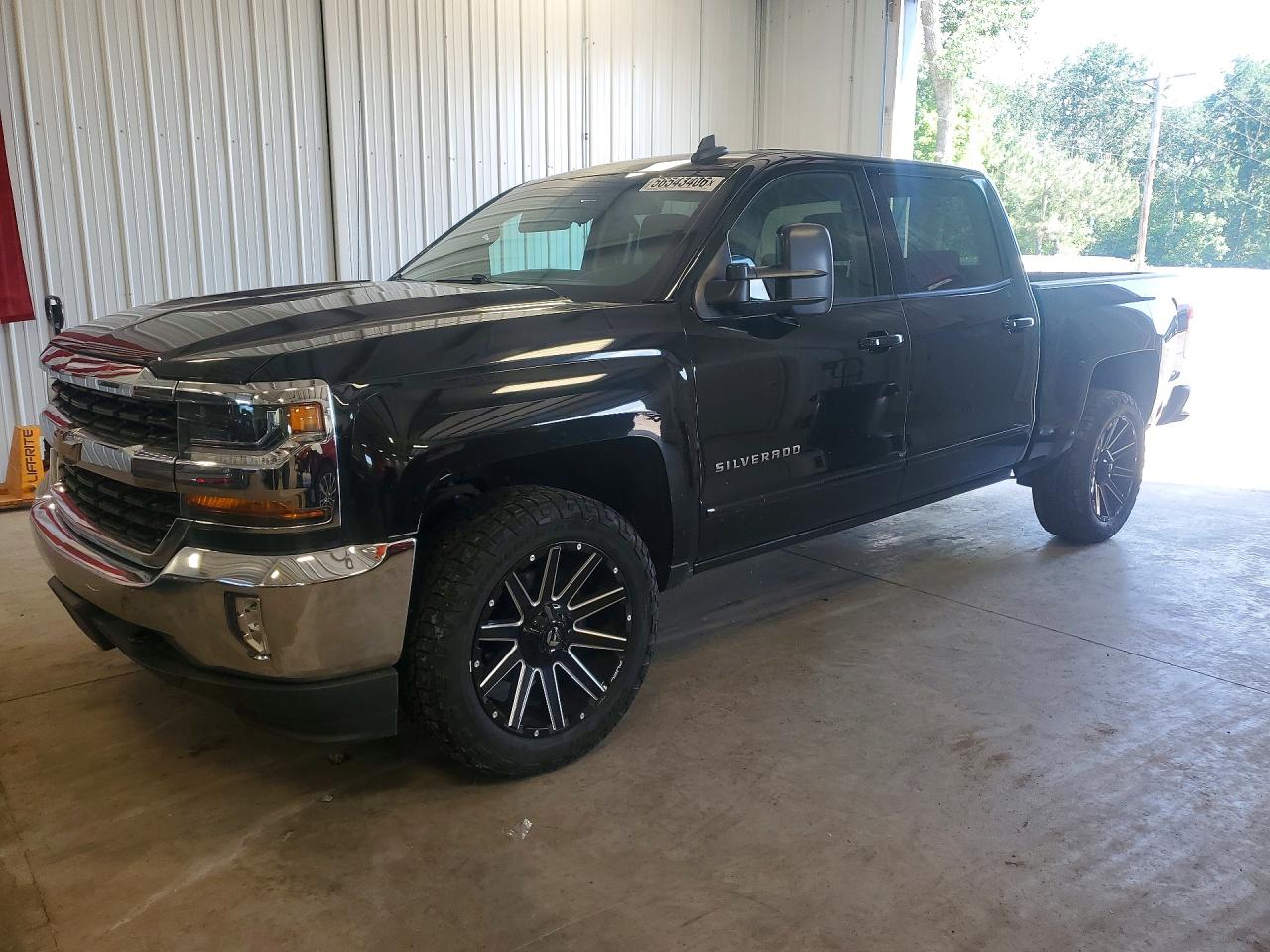 Salvage Chevrolet Silverado Image