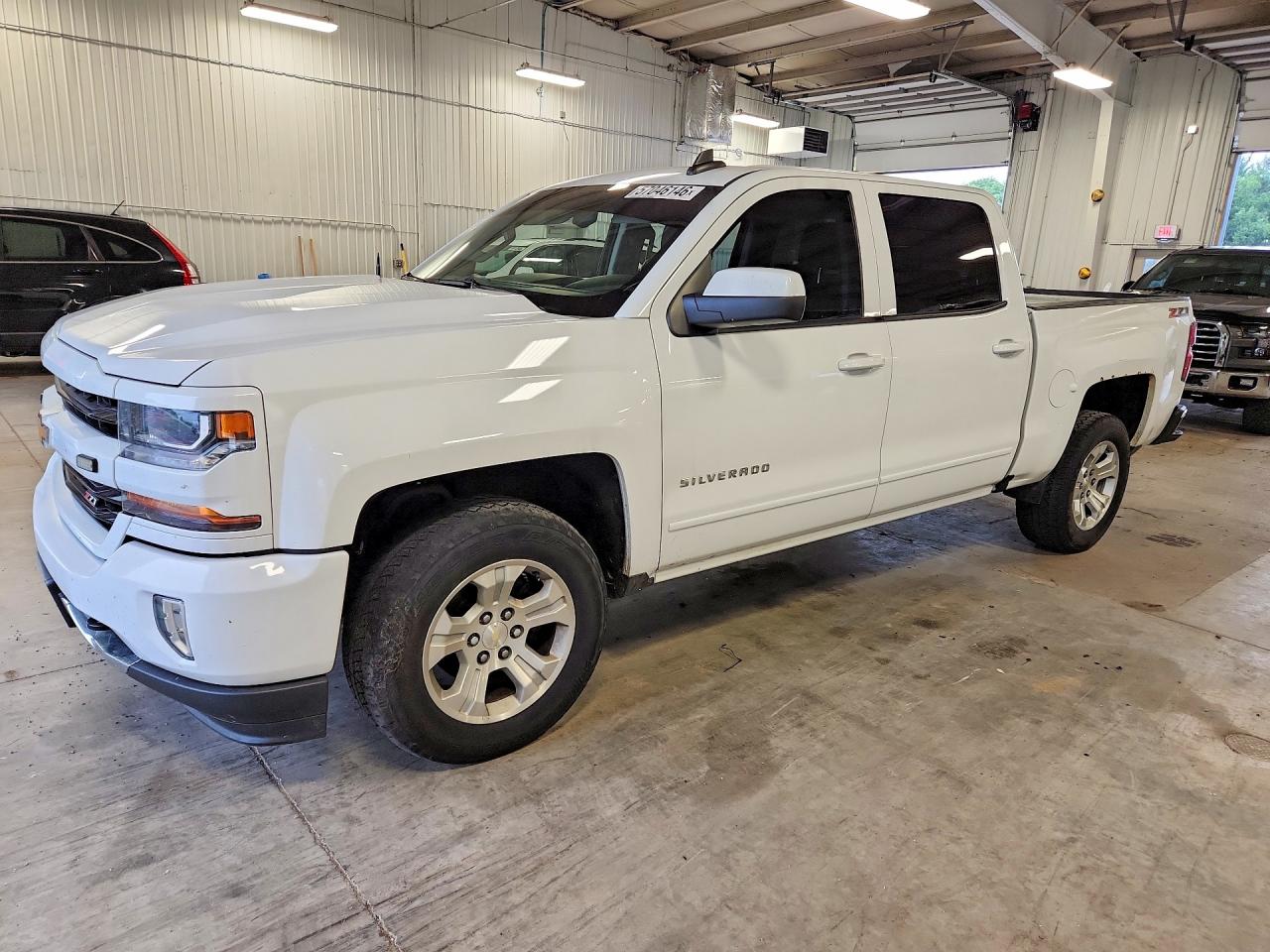 Salvage Chevrolet Silverado Image