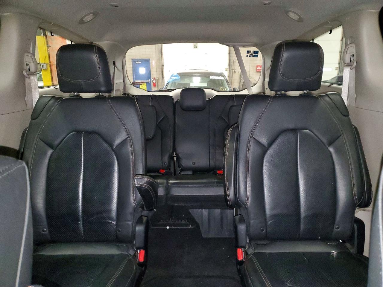 Chrysler Pacifica Touring L Plus