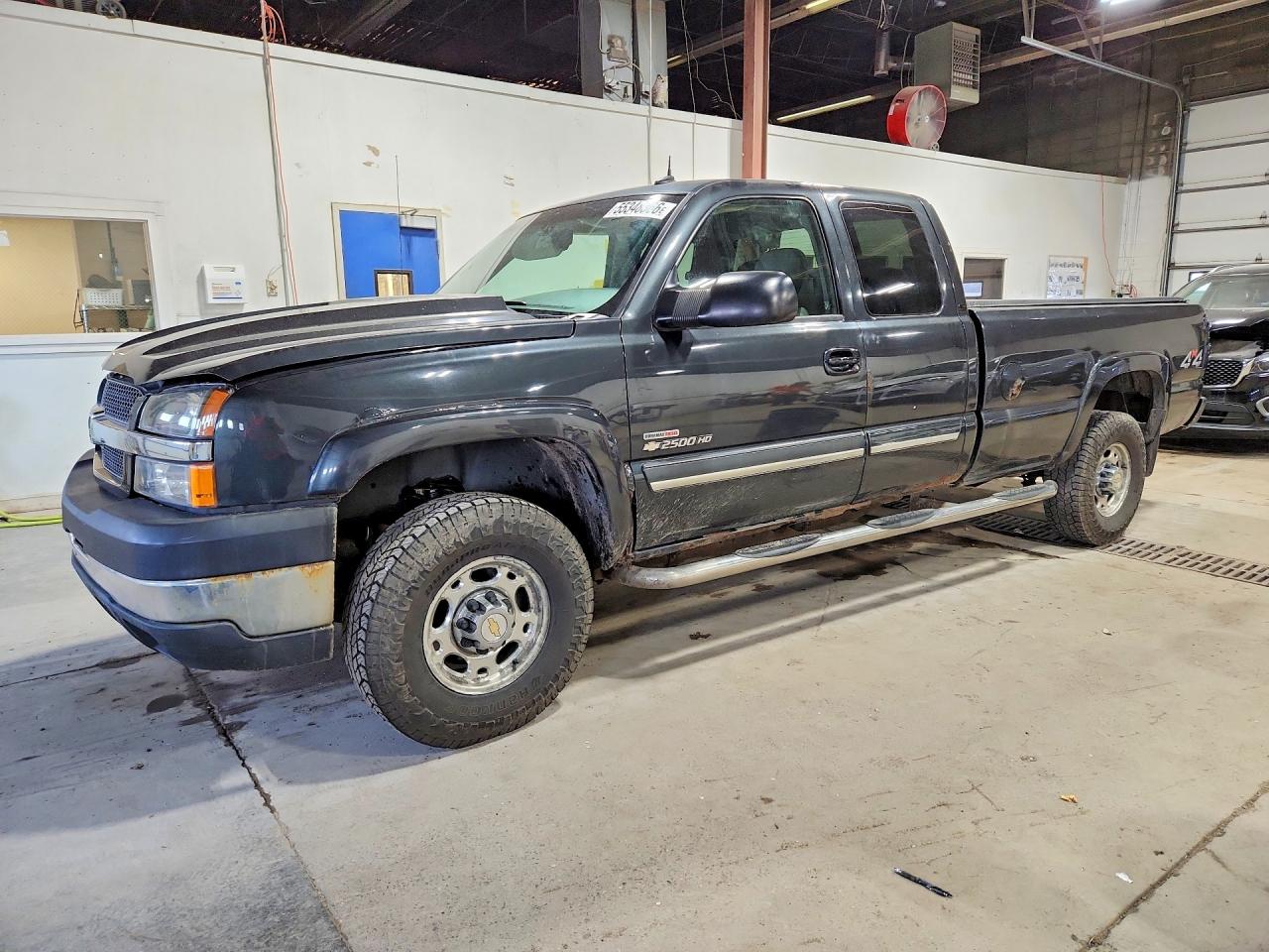 Salvage Chevrolet Silverado Image
