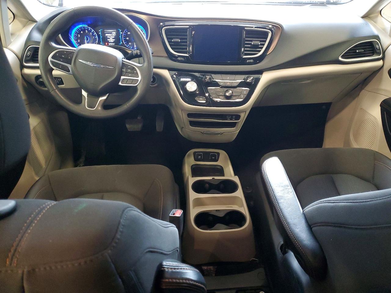 Chrysler Pacifica Touring