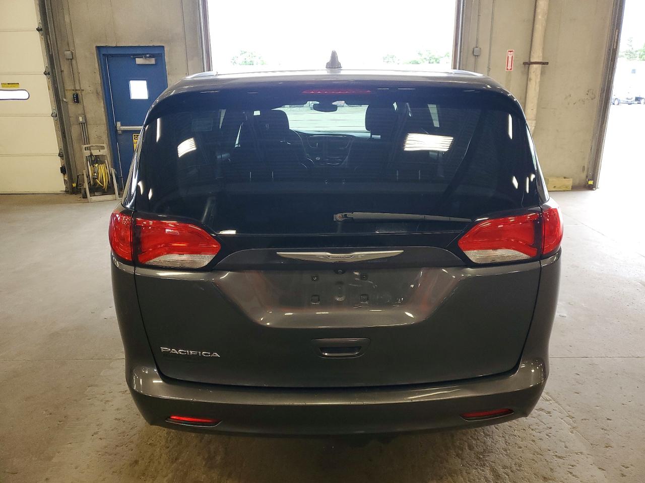 Chrysler Pacifica Touring