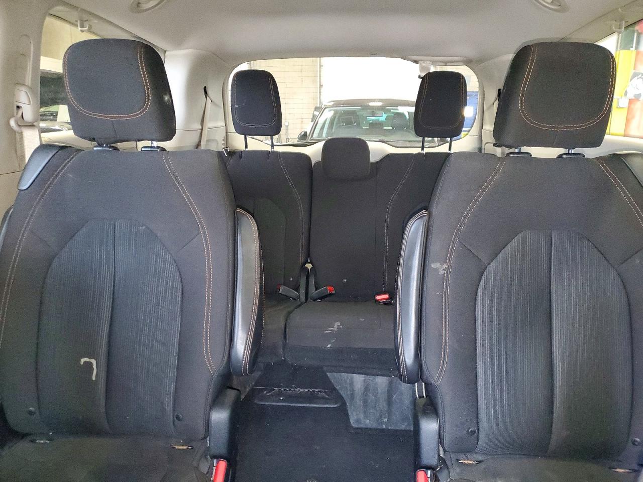 Chrysler Pacifica Touring