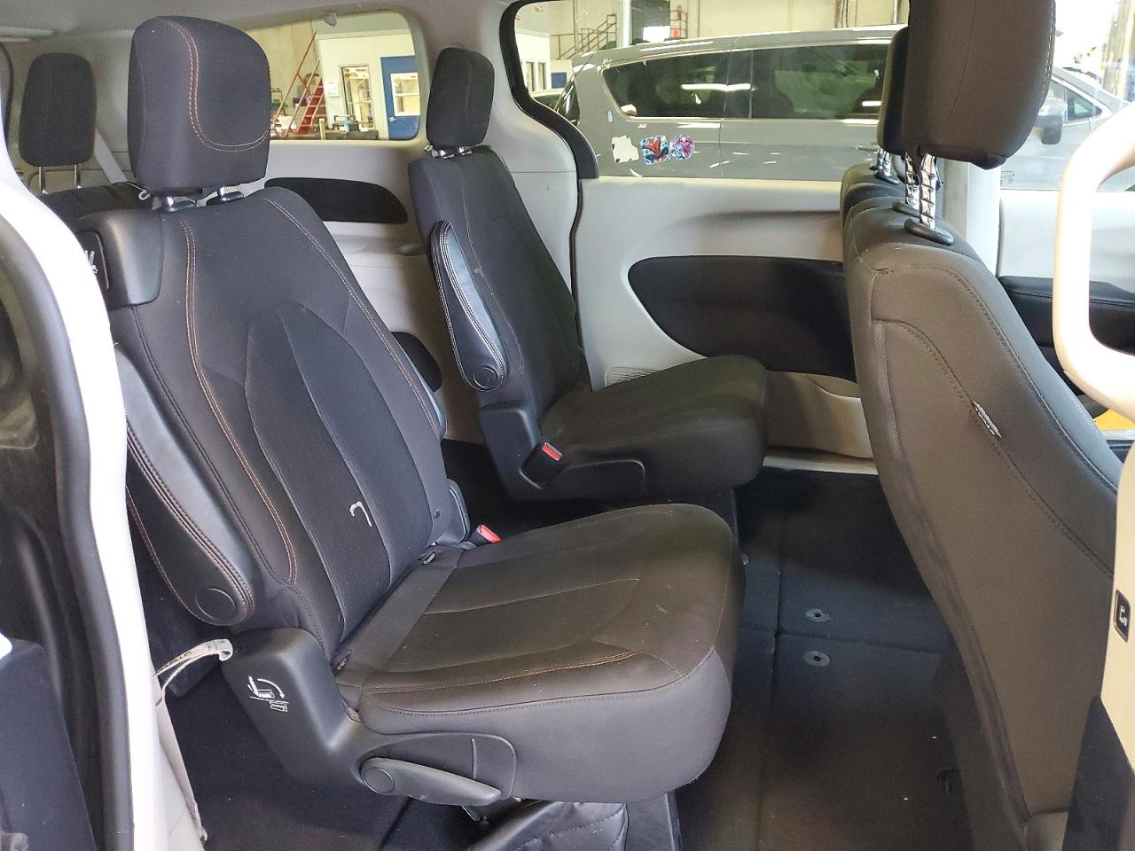 Chrysler Pacifica Touring