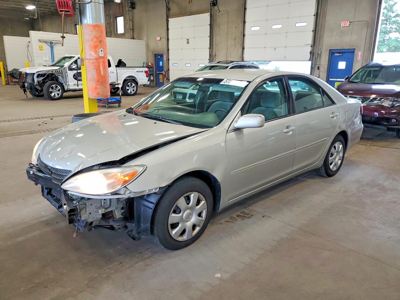 Salvage Toyota Camry Image
