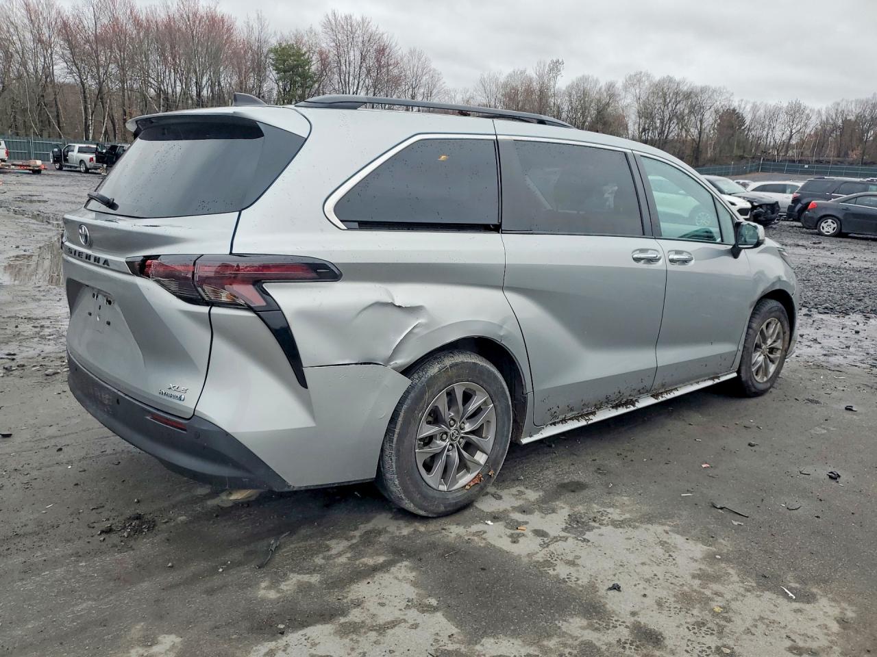 Toyota Sienna Xle 7-passenger