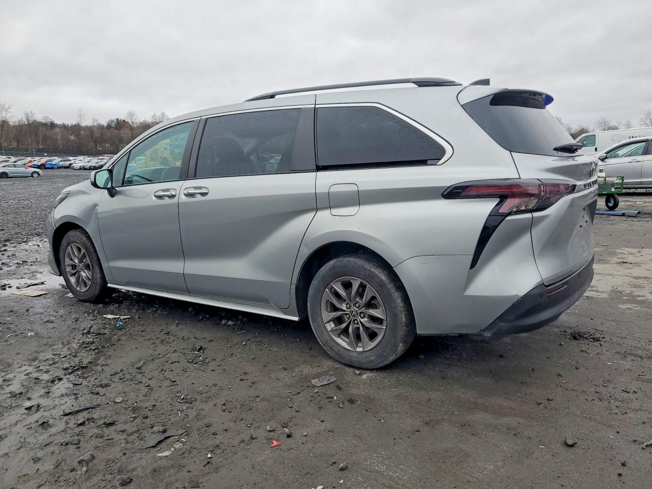 Toyota Sienna Xle 7-passenger
