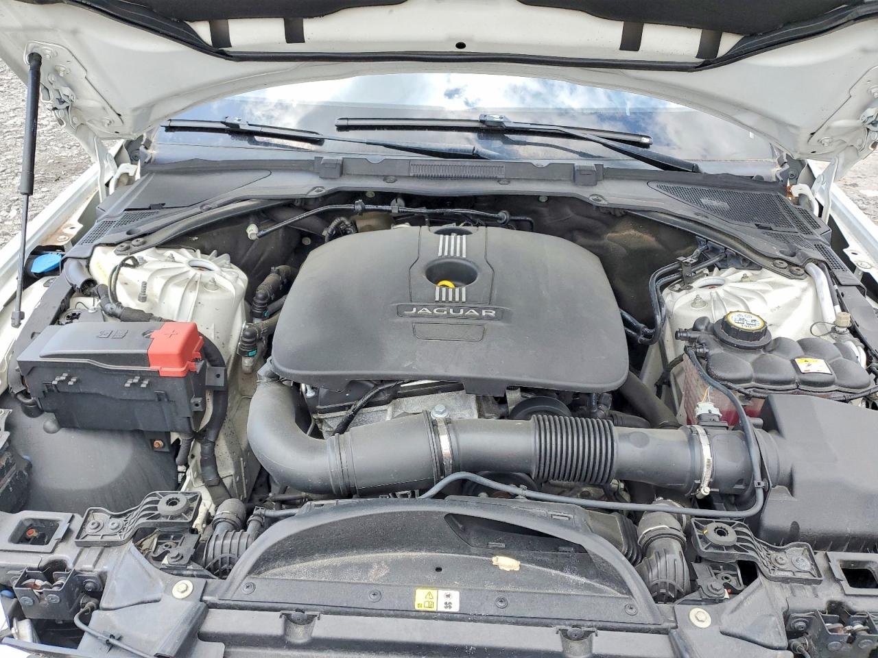Jaguar XE Prestige