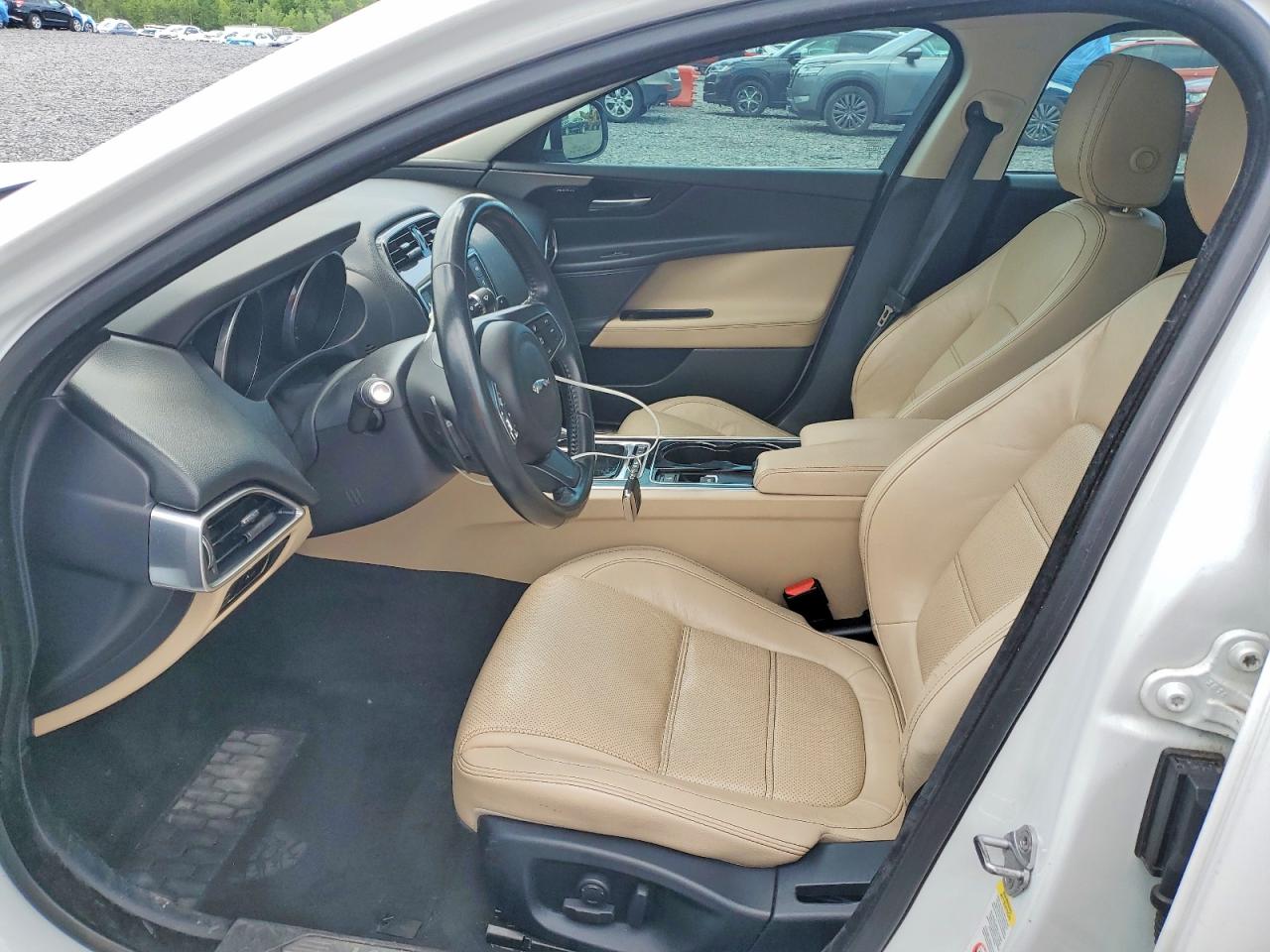 Jaguar XE Prestige