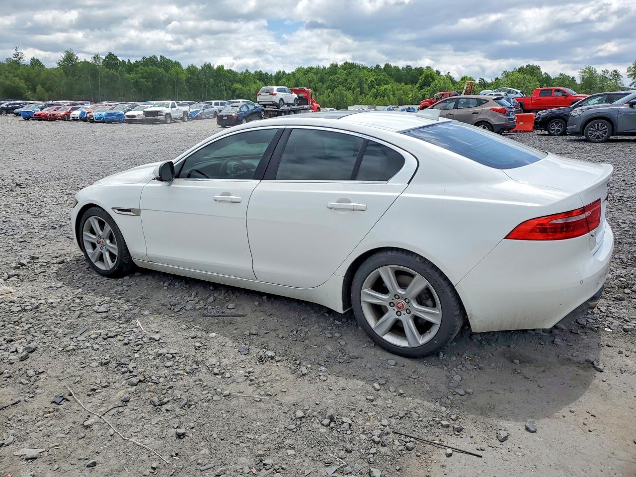 Jaguar XE Prestige