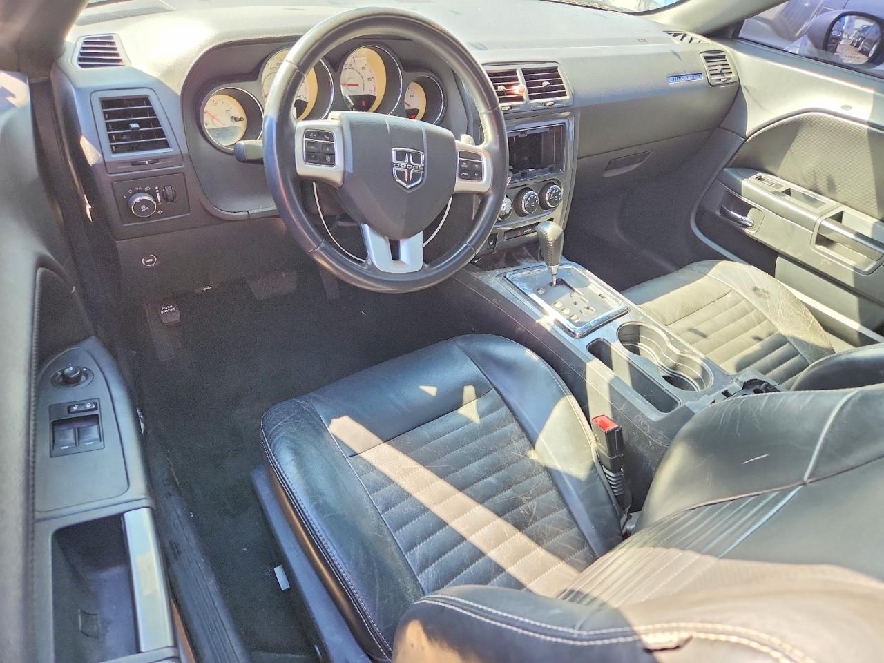 Dodge Challenger Sxt