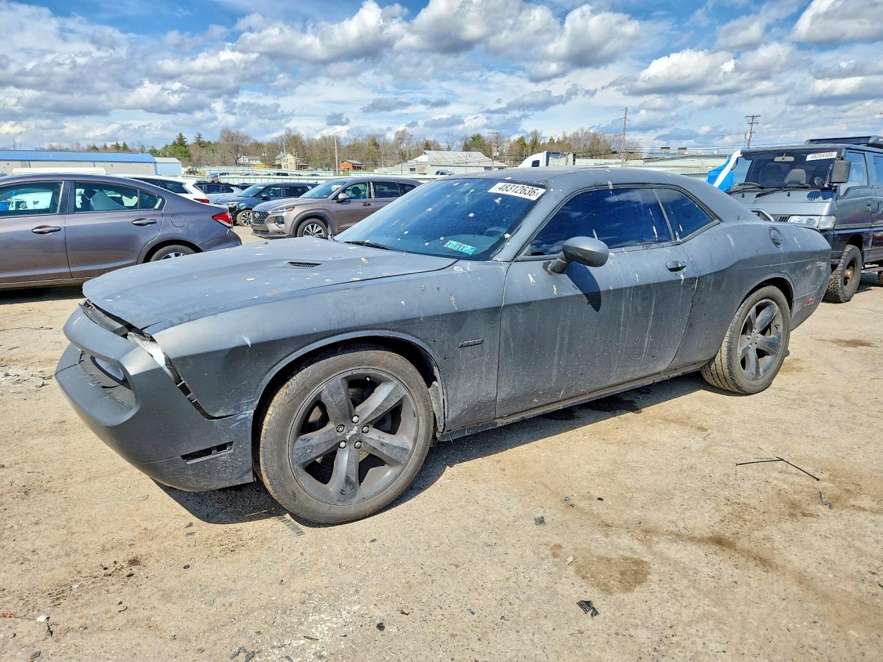 Salvage Dodge Challenger Image