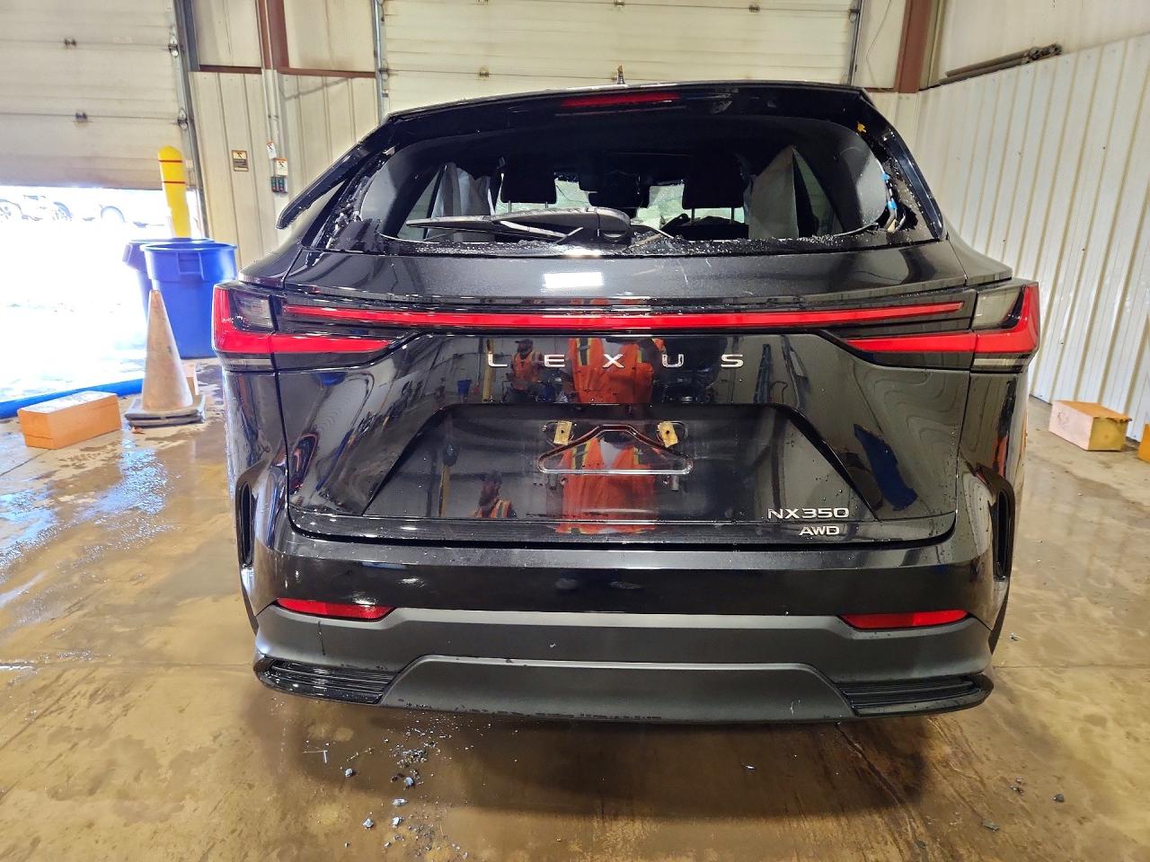 Lexus NX Base