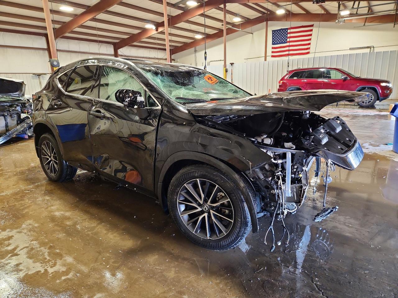 Lexus NX Base