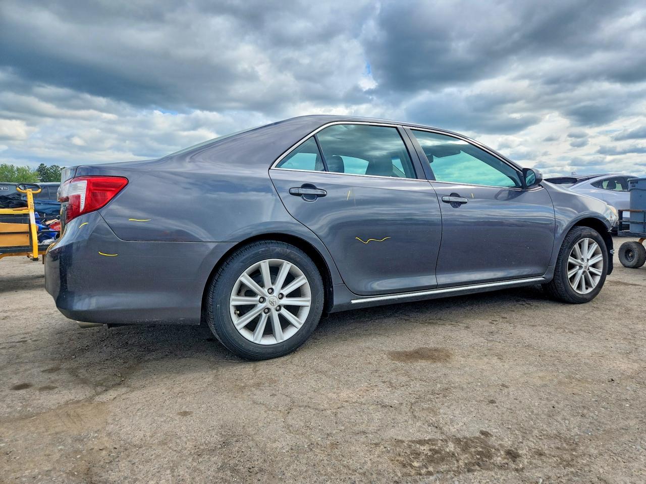 Toyota Camry Xle