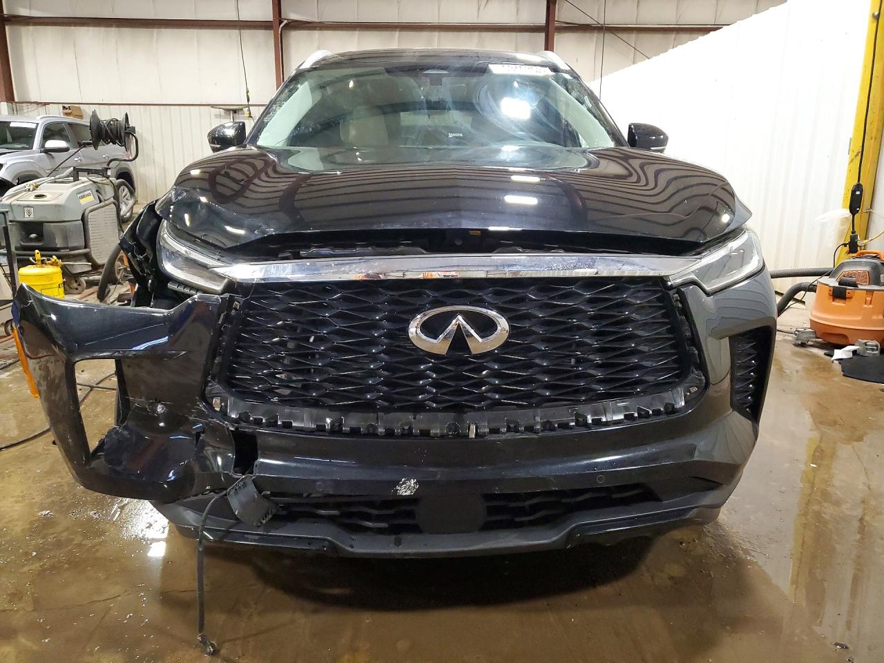 INFINITI Qx Luxe