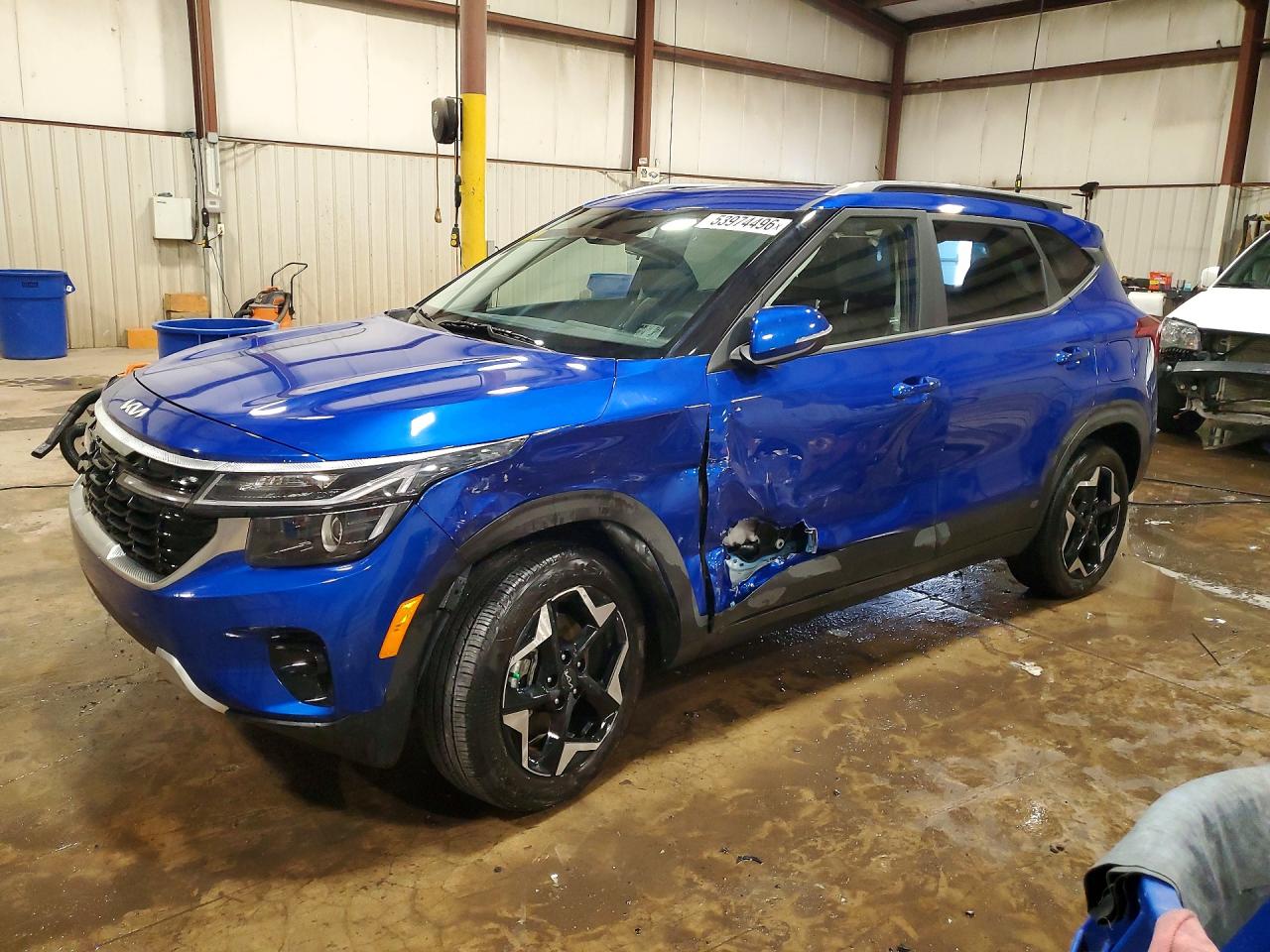 Salvage Kia Seltos Image