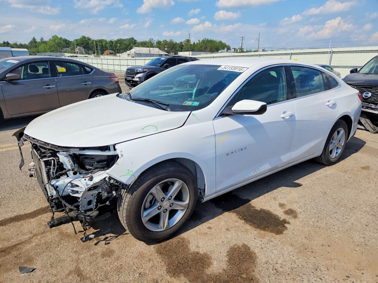 Salvage Chevrolet Malibu Image