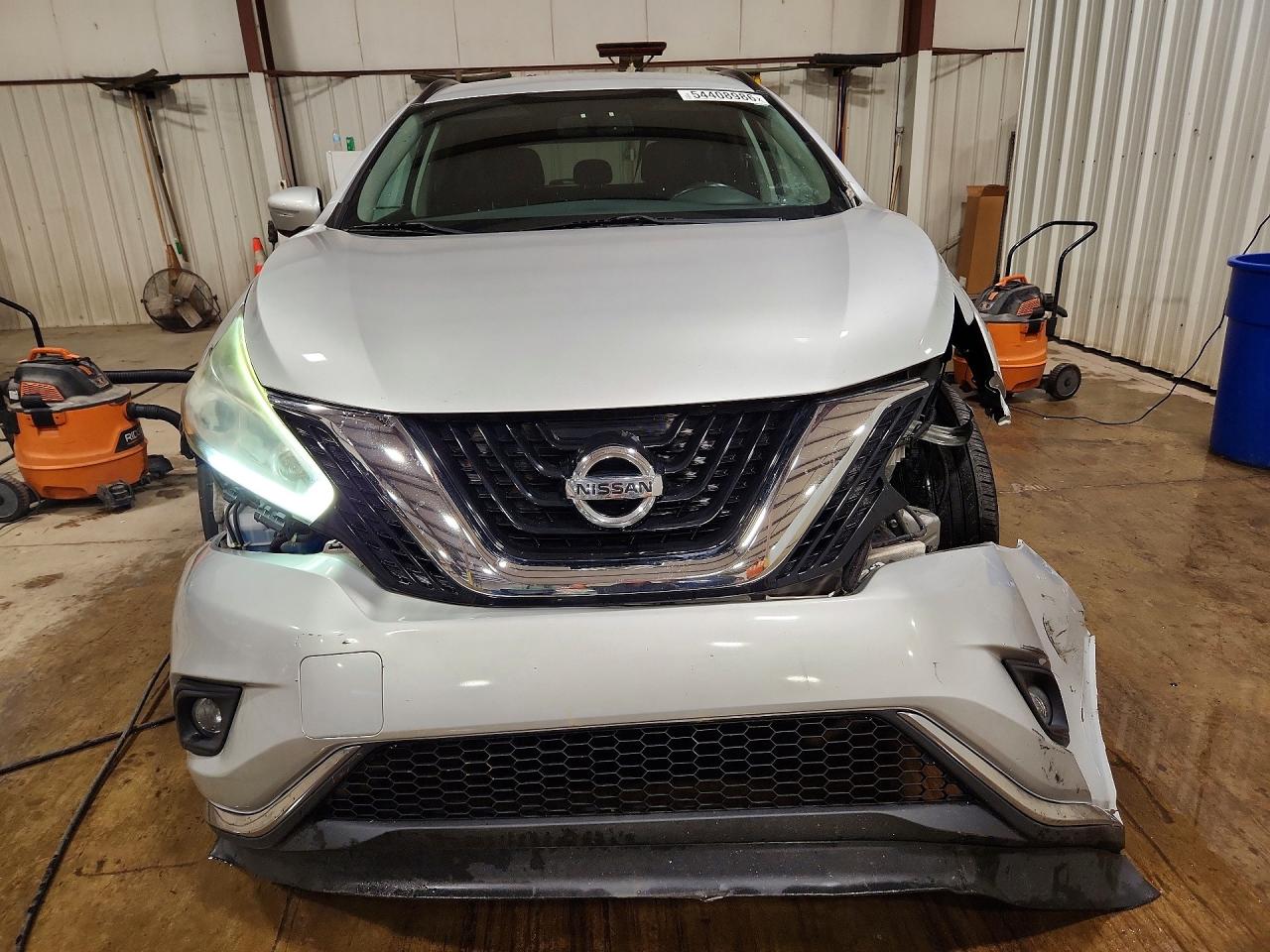 Nissan Murano Sv