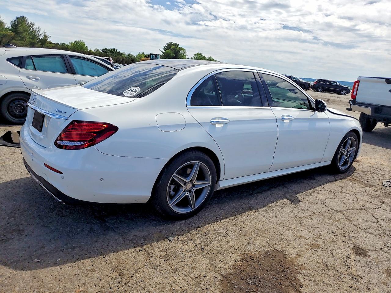 Mercedes-Benz E-Class 300 4matic