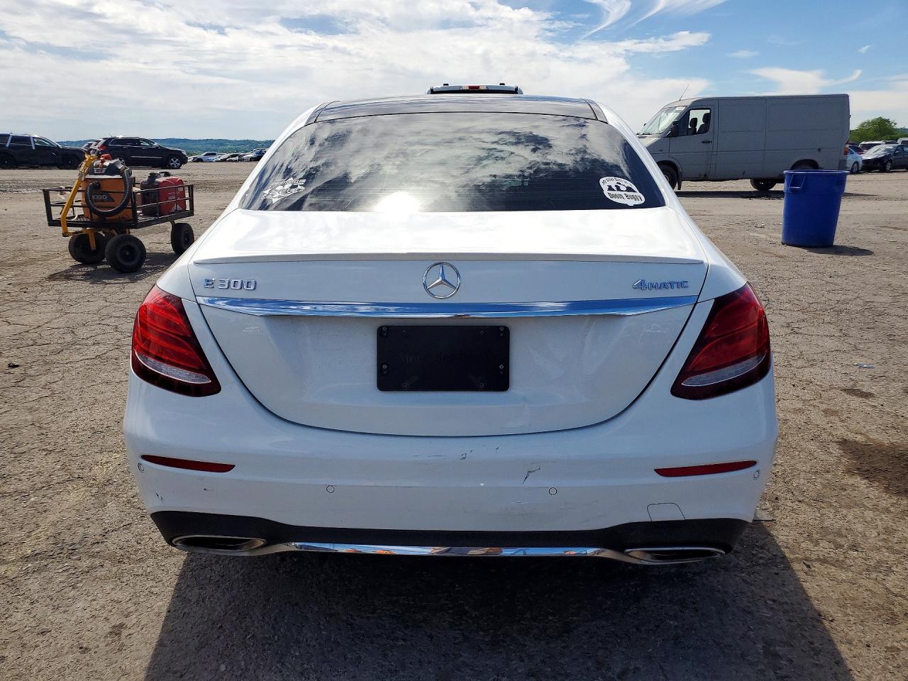 Mercedes-Benz E-Class 300 4matic