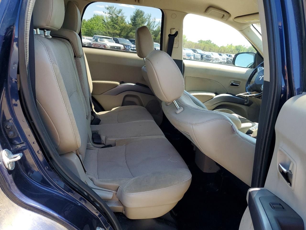 Mitsubishi Outlander Se