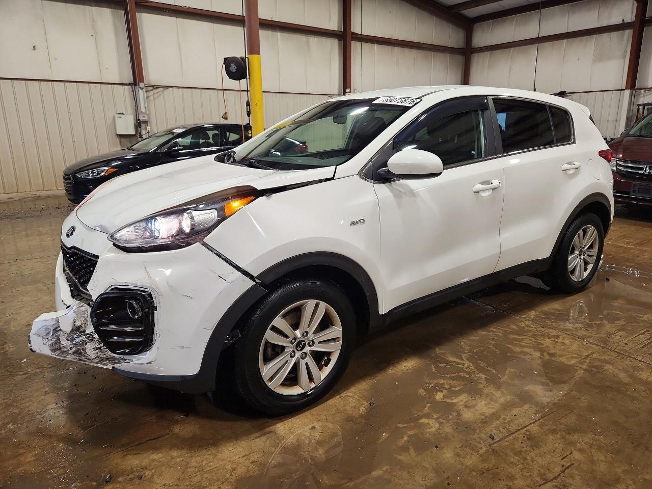 Salvage Kia Sportage Image