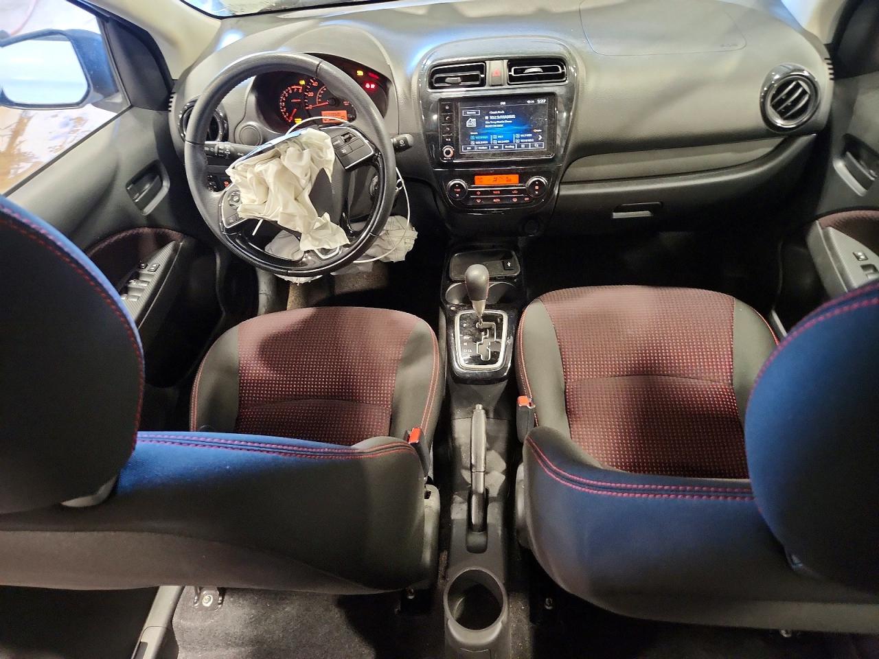 Mitsubishi Mirage Se