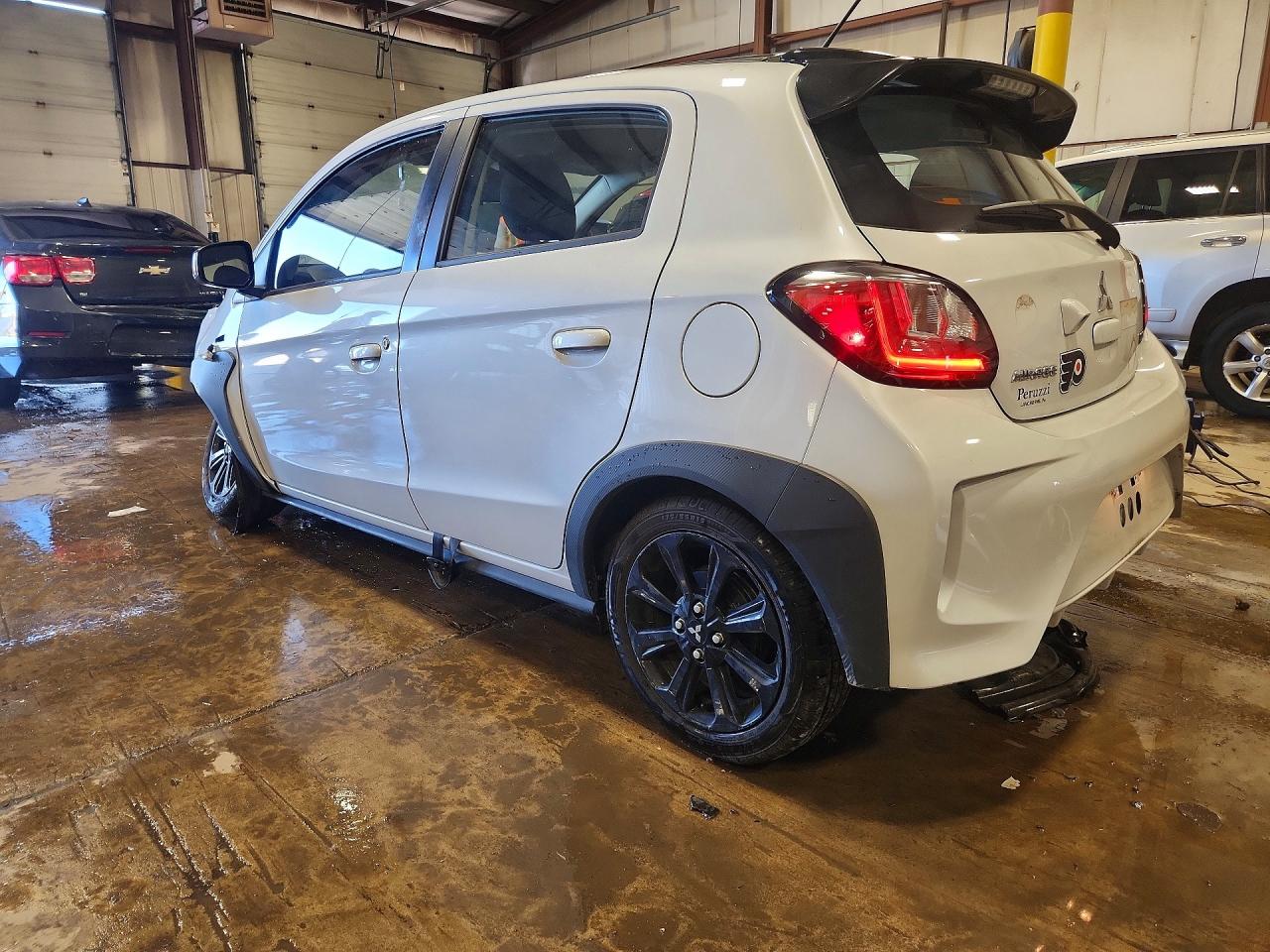 Mitsubishi Mirage Se