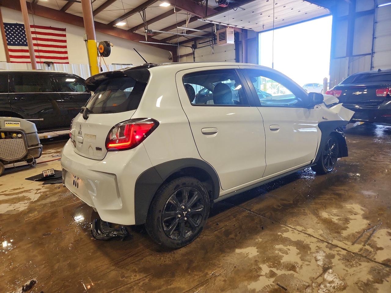Mitsubishi Mirage Se