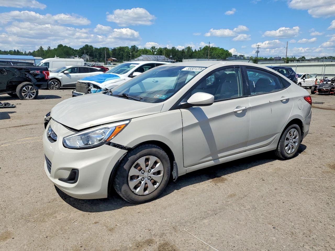 Salvage Hyundai ACCENT Image