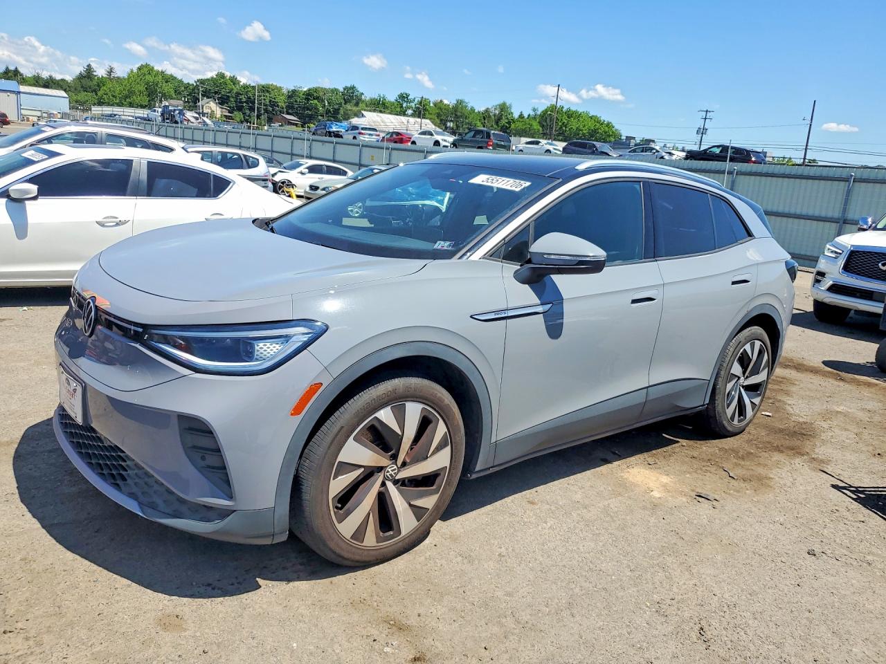 Salvage Volkswagen ID.4 Image