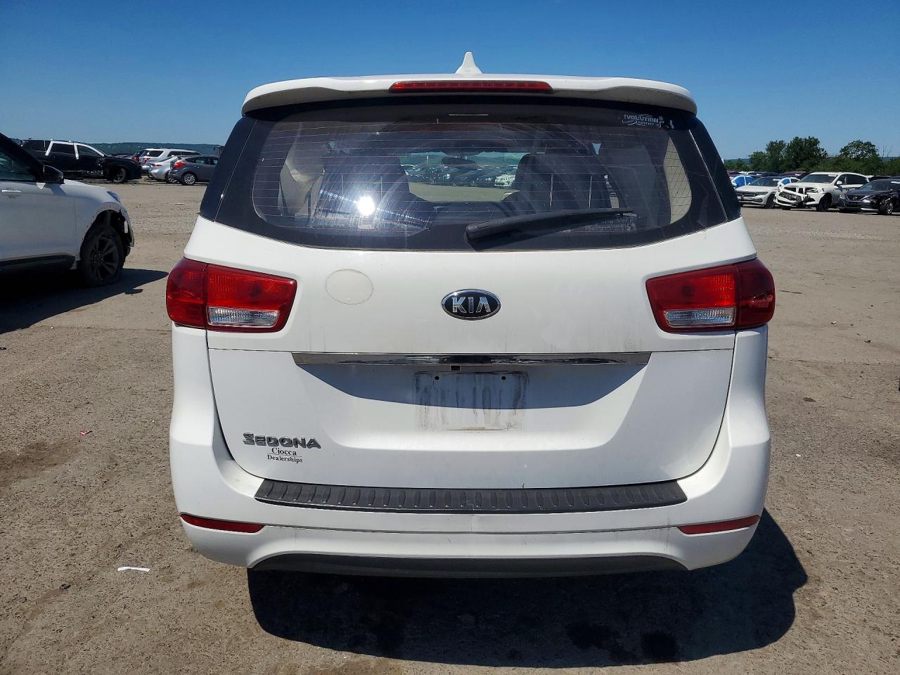 Kia Sedona L