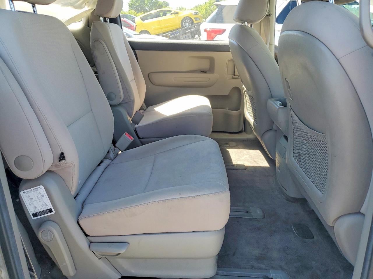 Kia Sedona L