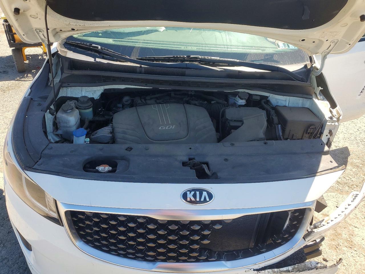 Kia Sedona L