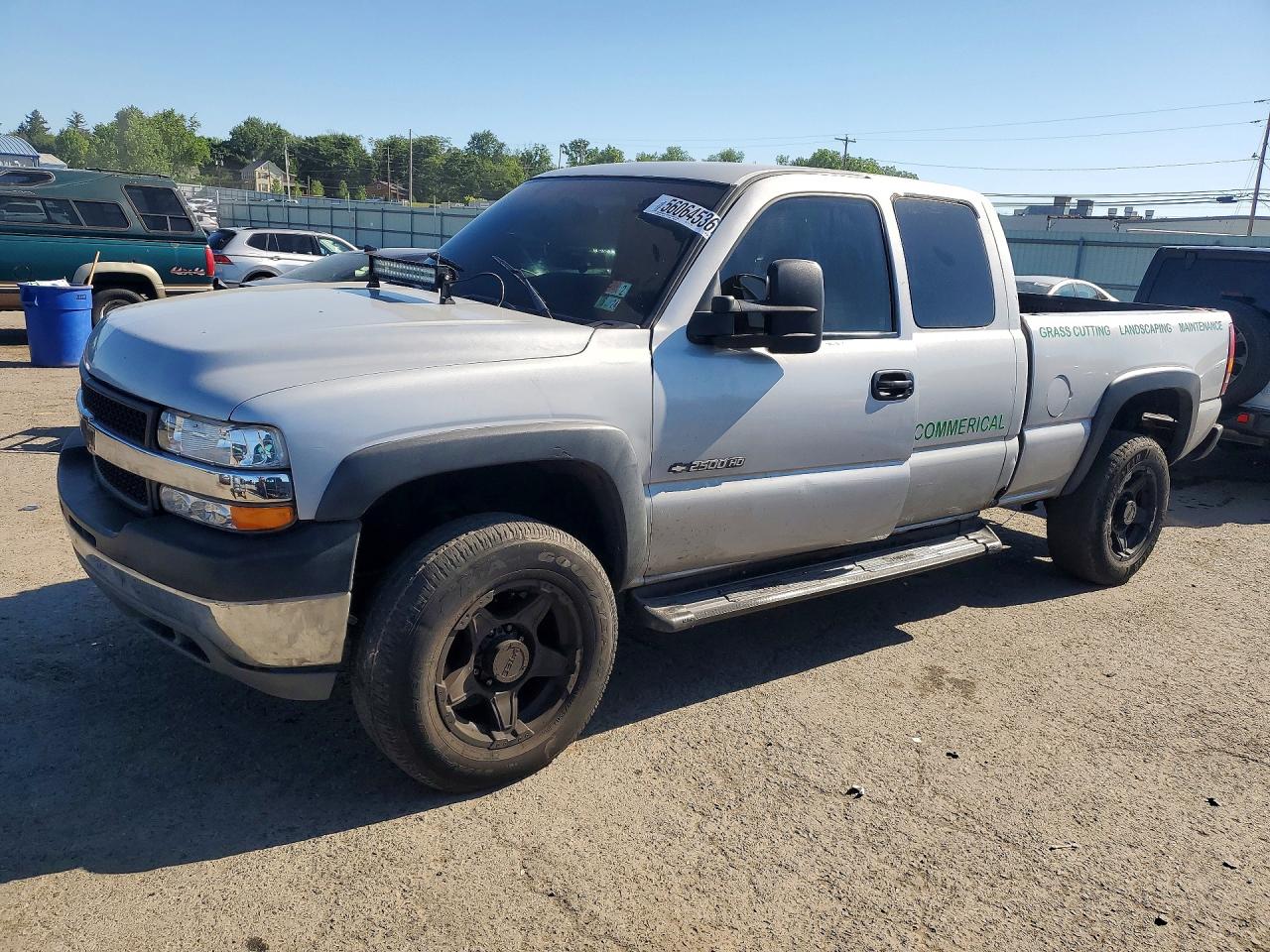 Salvage Chevrolet Silverado Image