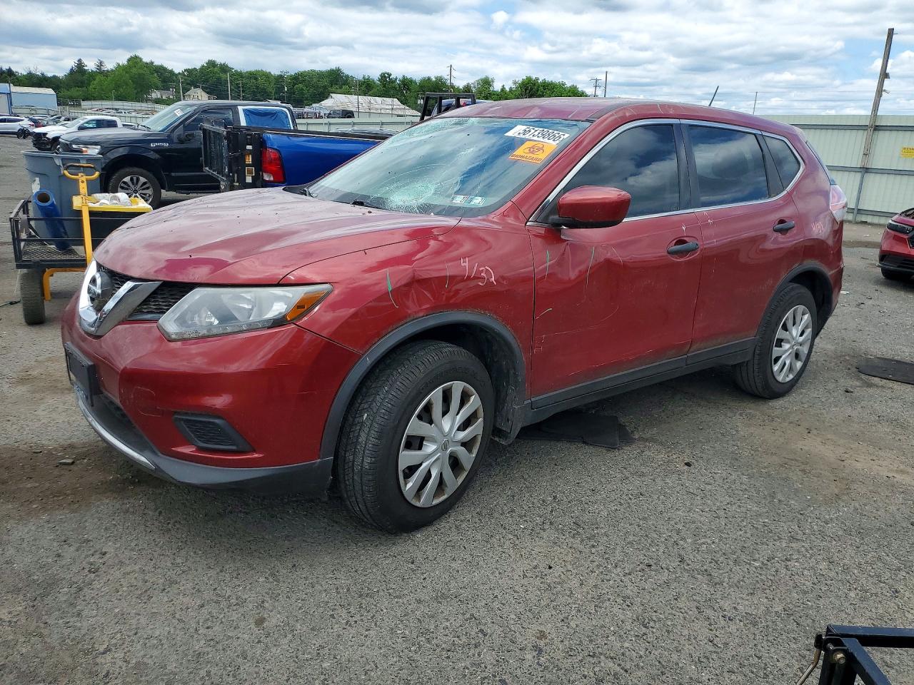 Salvage Nissan Rogue Image