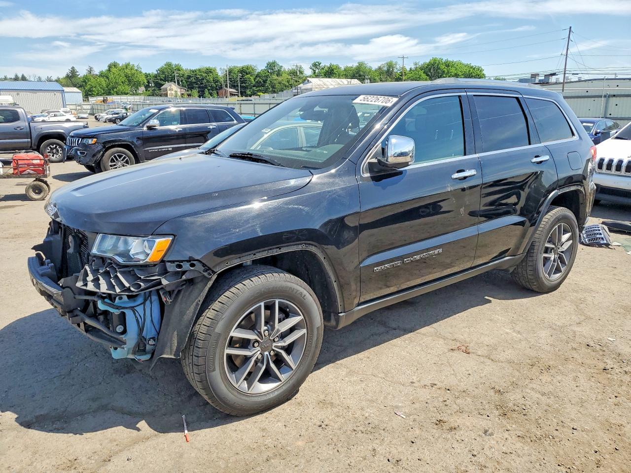 Salvage Jeep Cherokee Image