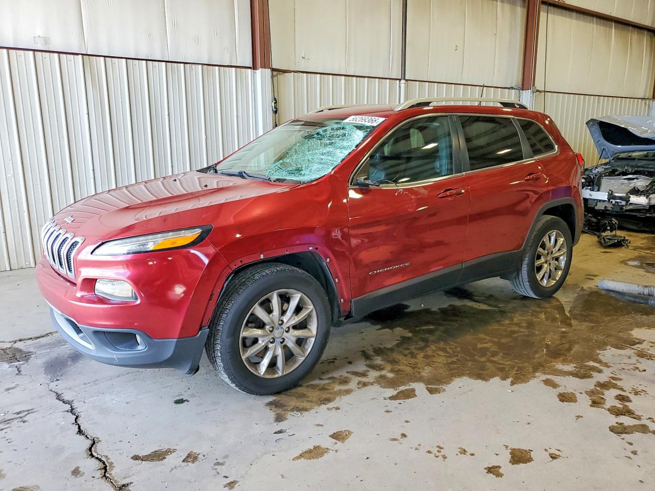 Salvage Jeep Cherokee Image