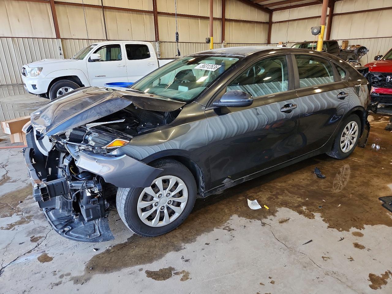 Salvage Kia Forte Image