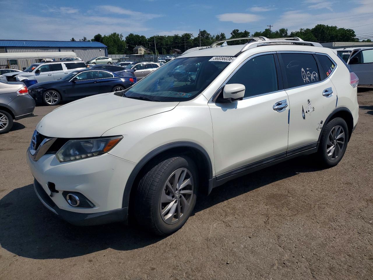 Salvage Nissan Rogue Image