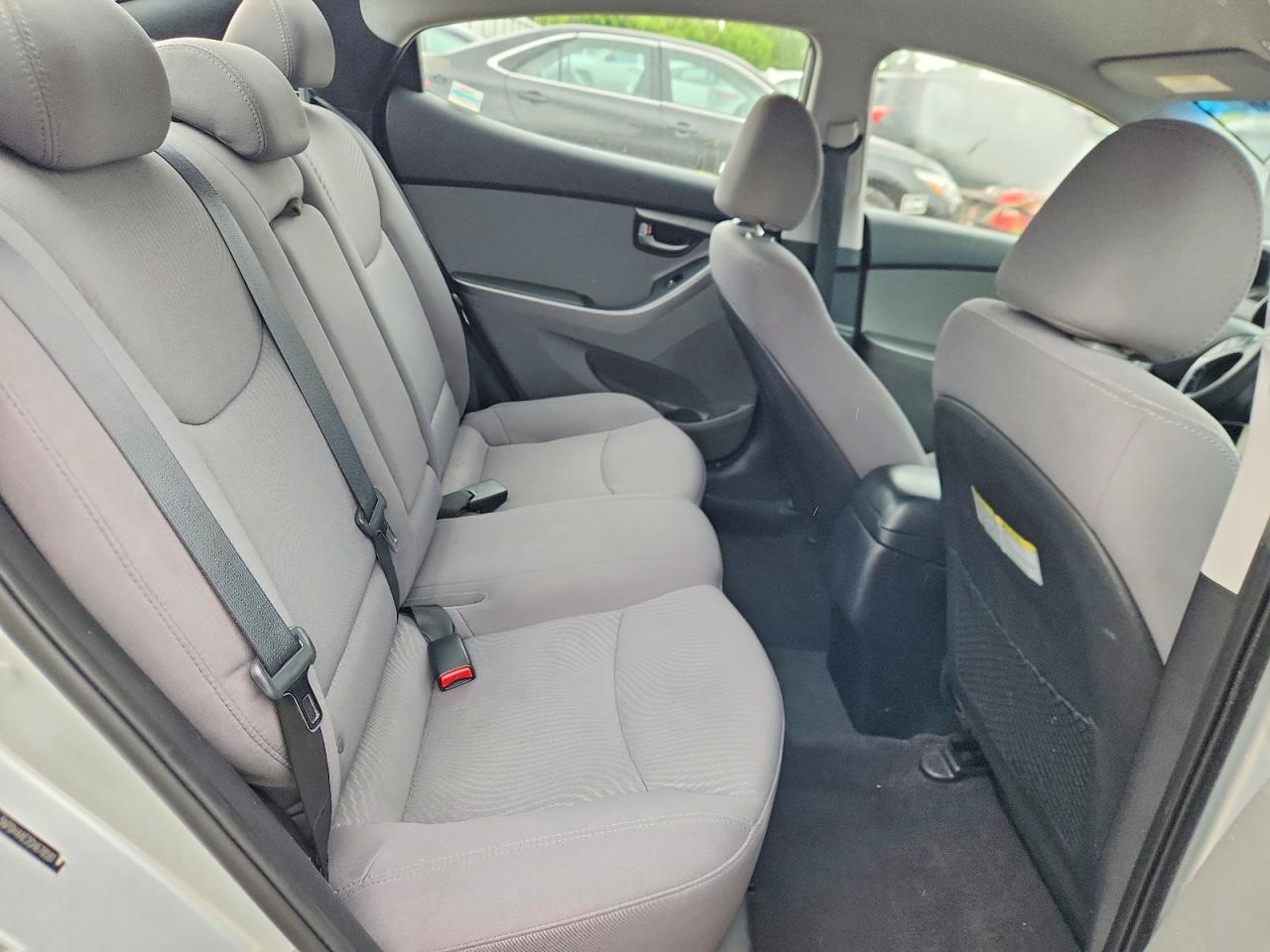 Hyundai ELANTRA Se