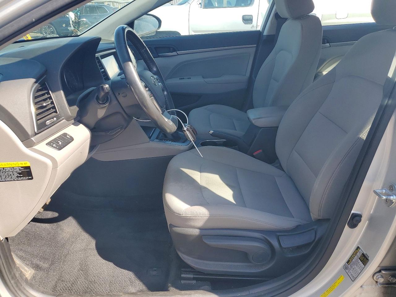 Hyundai ELANTRA Value Edition