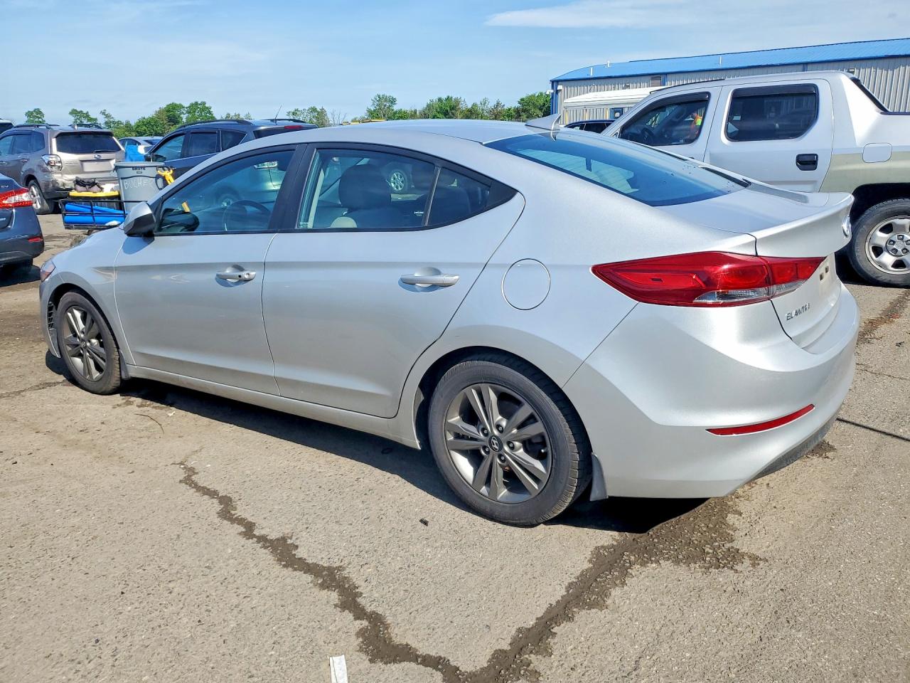 Hyundai ELANTRA Value Edition
