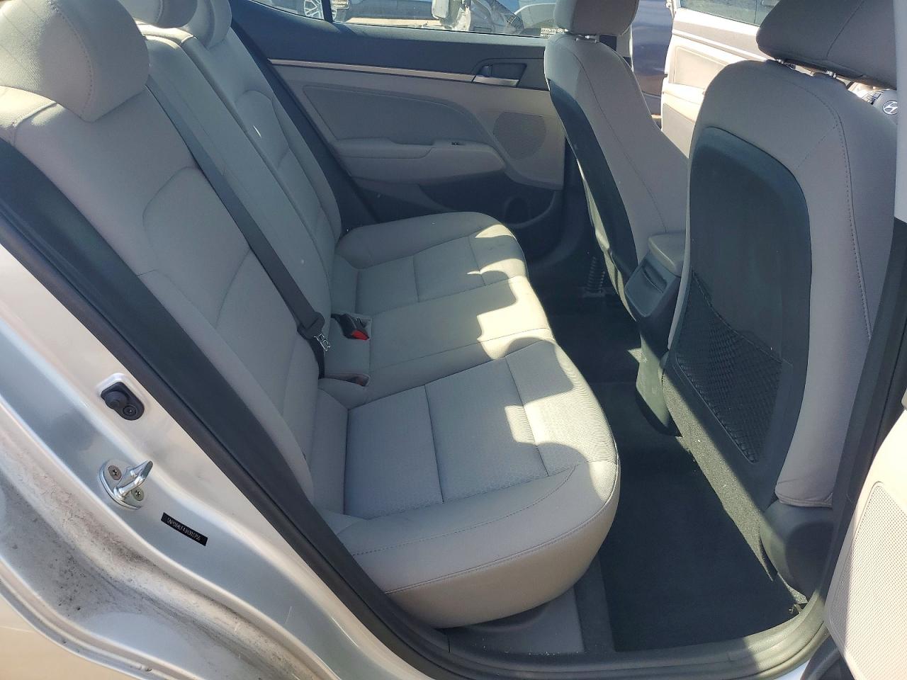 Hyundai ELANTRA Value Edition