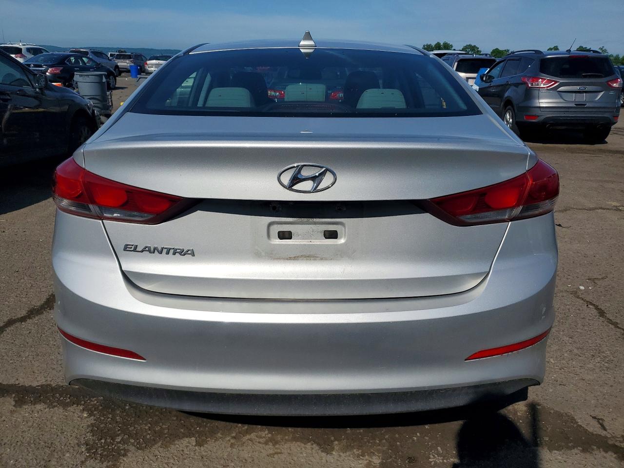 Hyundai ELANTRA Value Edition