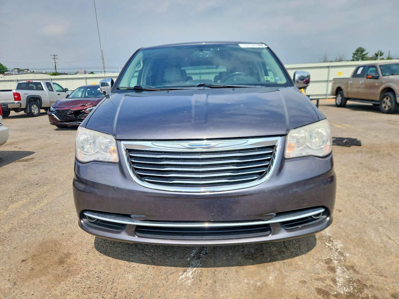 Chrysler Minivan Touring L