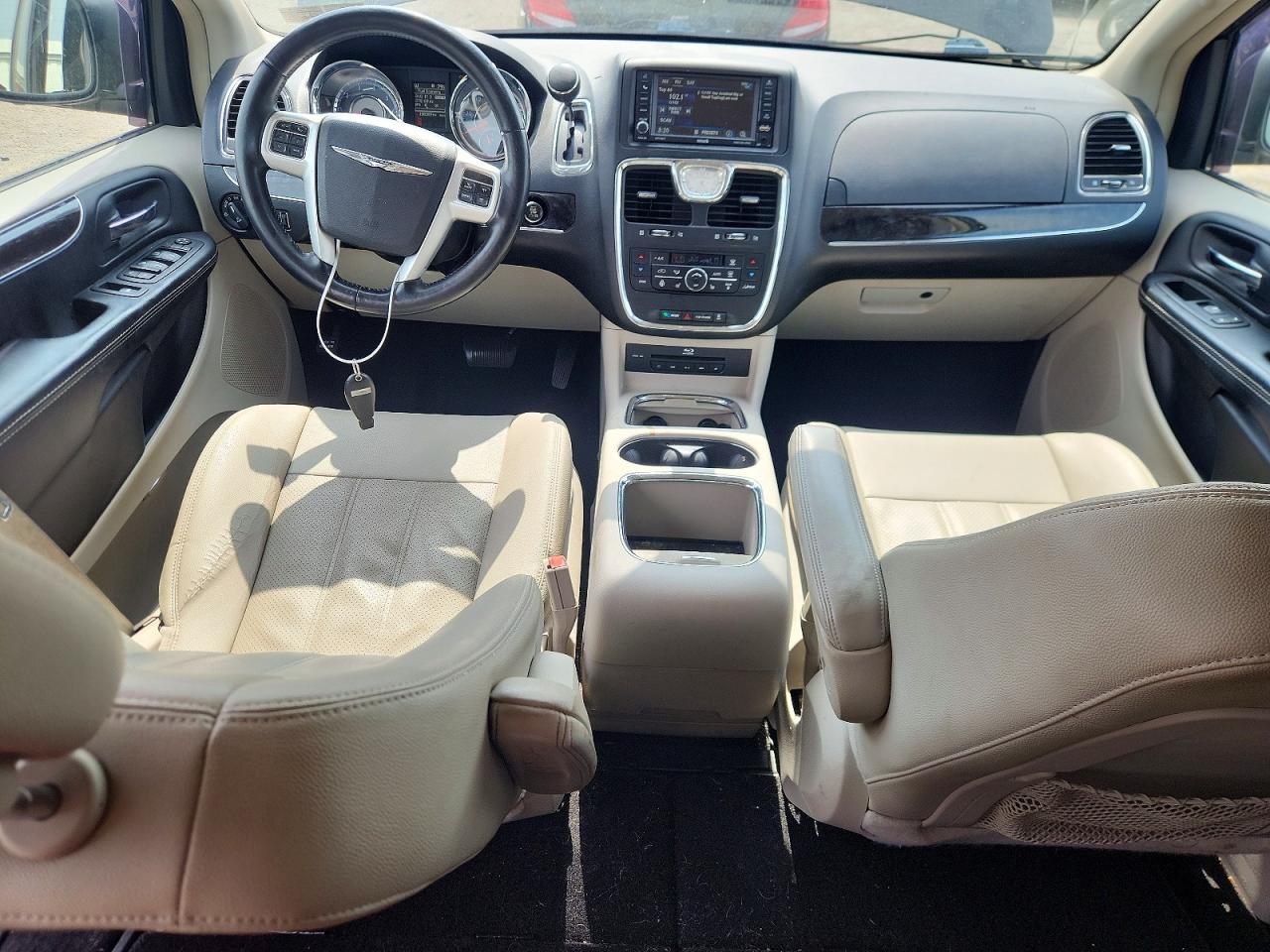 Chrysler Minivan Touring L