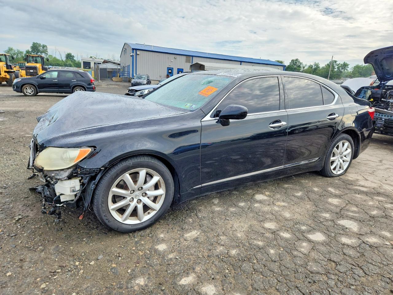 Salvage Lexus LS Image
