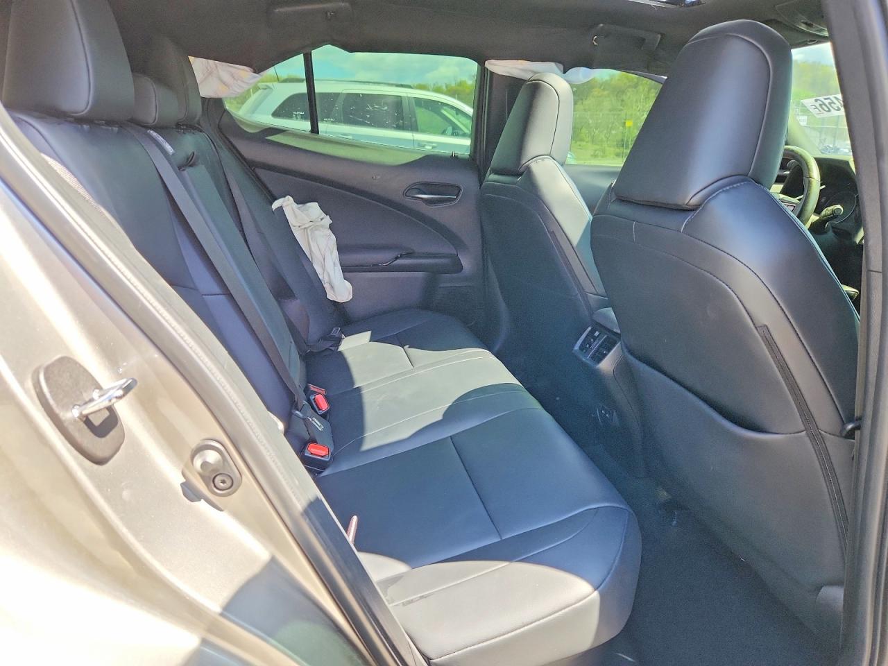 Lexus Ux 250h
